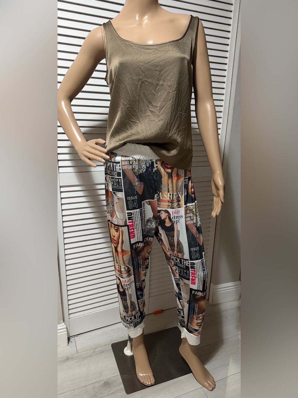 Blush Graphic Fashion Magazine Print Joggers | Cotton Blend |Size 2X or O/S